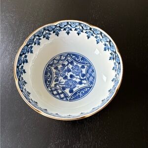 Japanese Decorative Imari Bowl